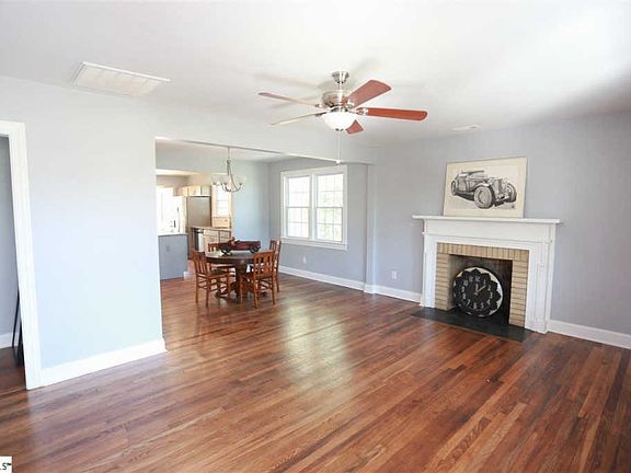 4th image of 106 Dykeson Ave
