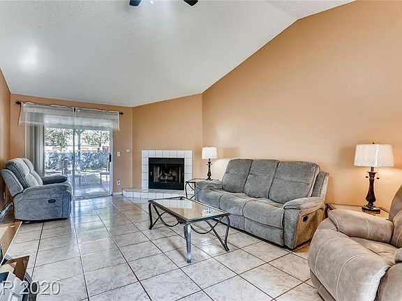 3rd image of 6621 Coastal Breeze Ct