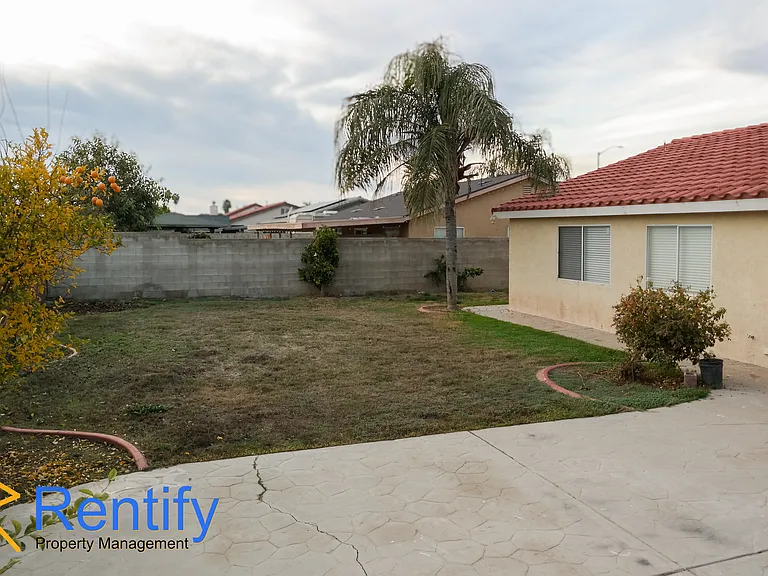 907 Ivy Trae Ln — Photo 19
