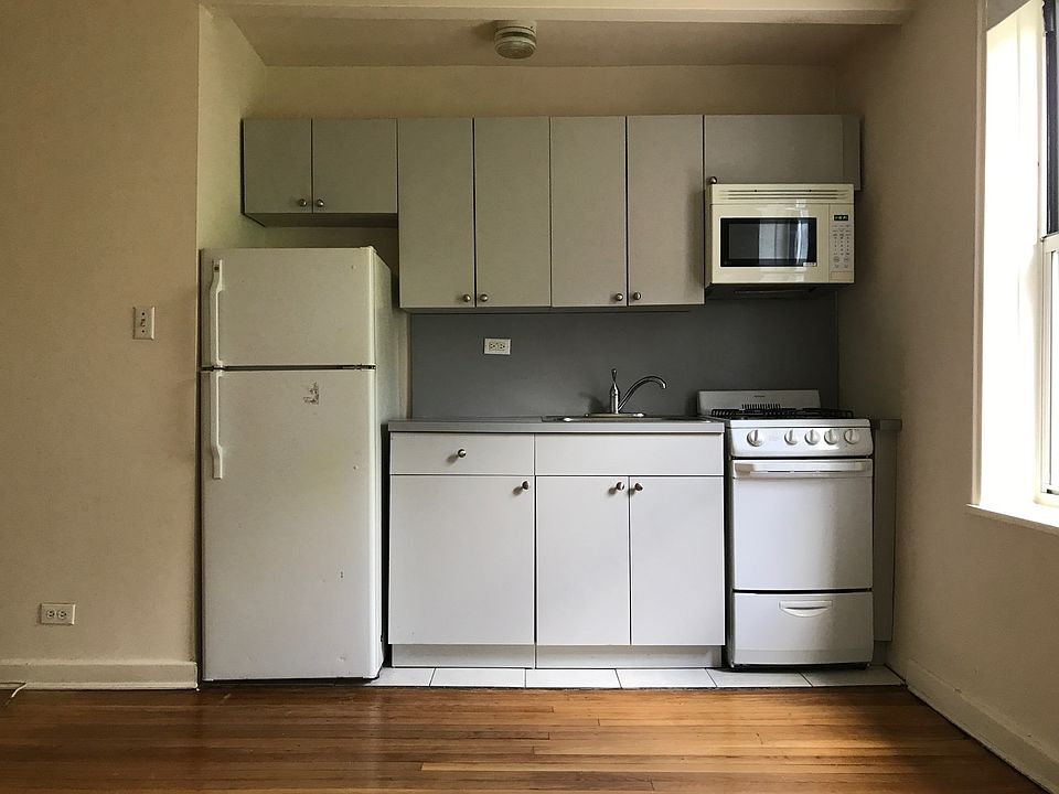 2nd image of 7261 113th St APT 6G