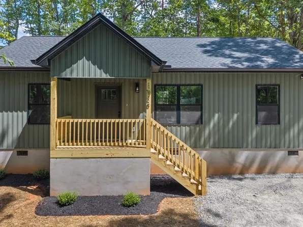 1928 Riddle Rd, Chatham, VA 24531