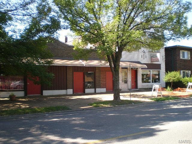 2nd image of 3722 Bates St