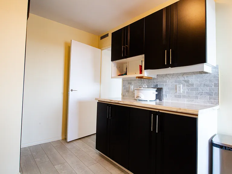 370 Dominion Ave #1104 — Photo 4