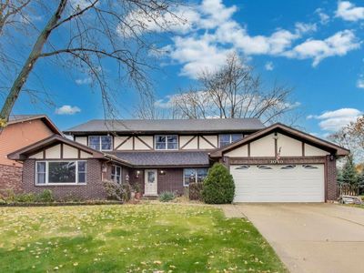 1040 S Linneman Rd, Mount Prospect, IL, 60056