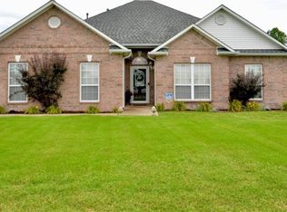 12166 Riviera Pl, Farmington, AR 72730