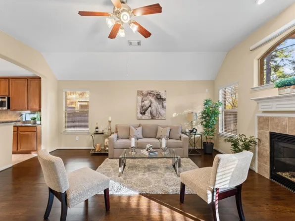 31 Pleasant Point Pl, Spring, TX 77389