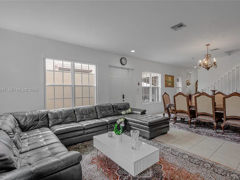 623 SW 146th Ter — Photo 5