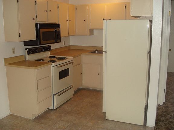 2nd image of 4955 Jeffreys St Unit 302