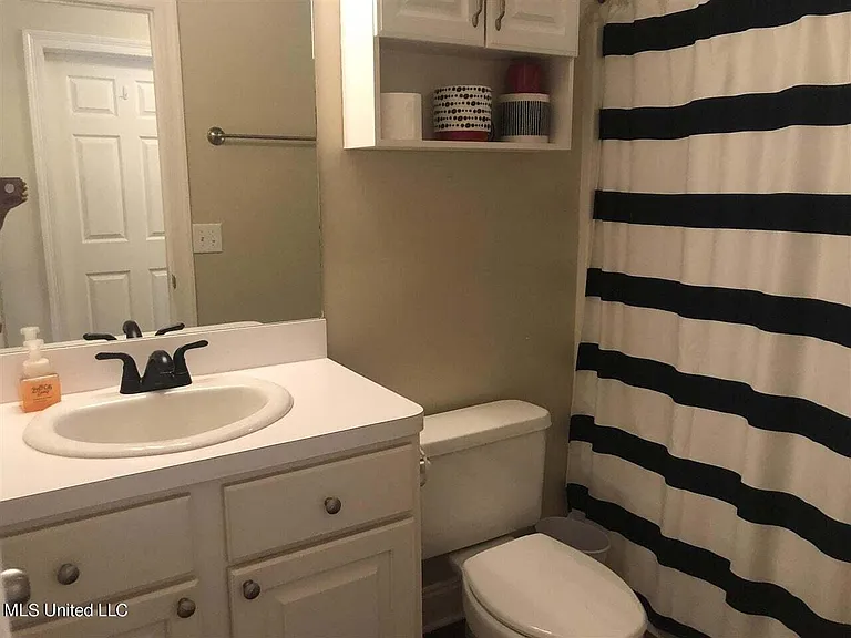 133 Blackstone Cir — Photo 20