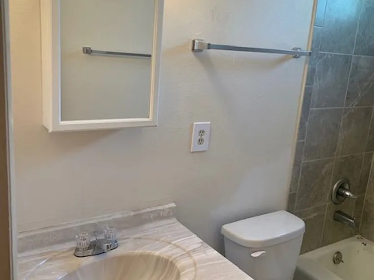 320 Del Clair Rd — Photo 16