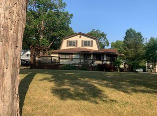 10146 E Shore Dr, Portage, MI 49002