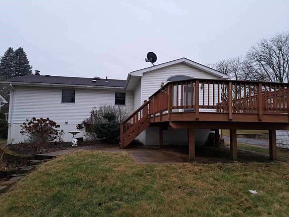 4th image of 1617 Stanton Ave