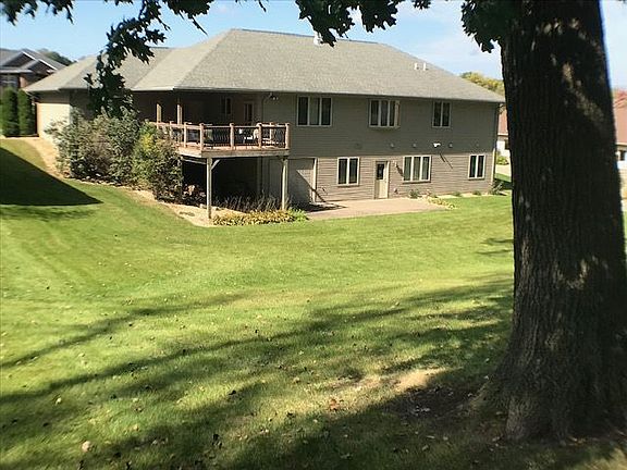 3rd image of 3360 Arrowwood Ln