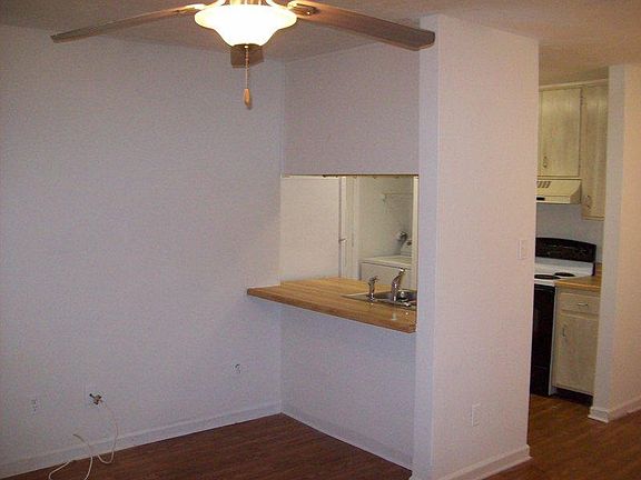 4th image of 812 W Carolina St APT 7