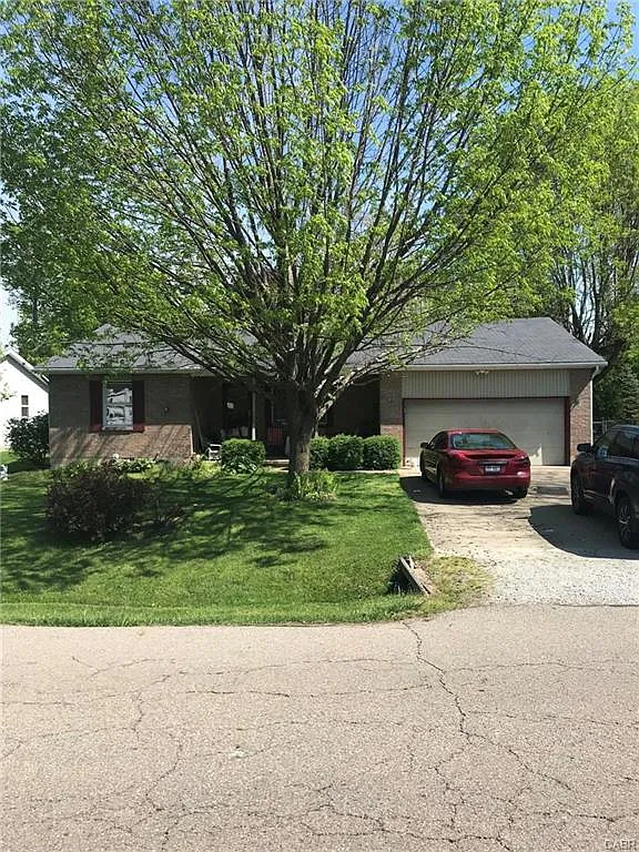 3632 N Lake Shore Dr photo 1