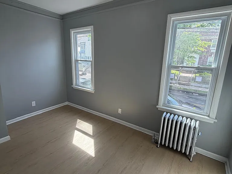 192 Mapes Ave #1 — Photo 10