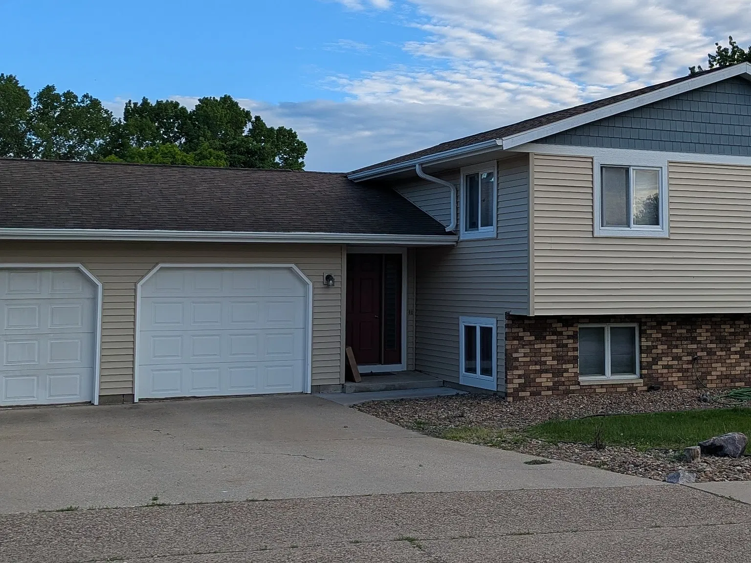 2 bed, $1,300 — Photo 2
