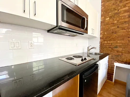 Rented by Highline Residential | media 16