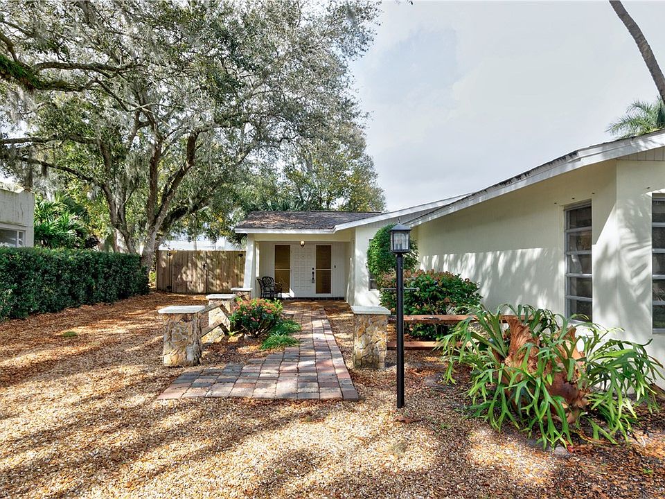 1st image of 838 Royal Palm Pl