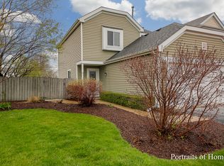 23 Weston Ct, South Elgin, IL 60177