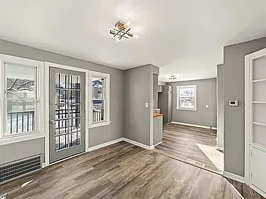4 Bedroom Home with Central Air, Appliances, and 2 Car Garage in Shaker Heights — Photo 3