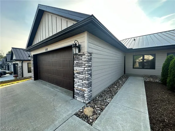 1007 Sycamore Ln, Millersburg, OH 44654