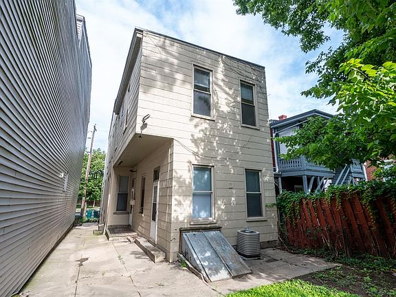 3rd image of 2716 Jefferson Ave