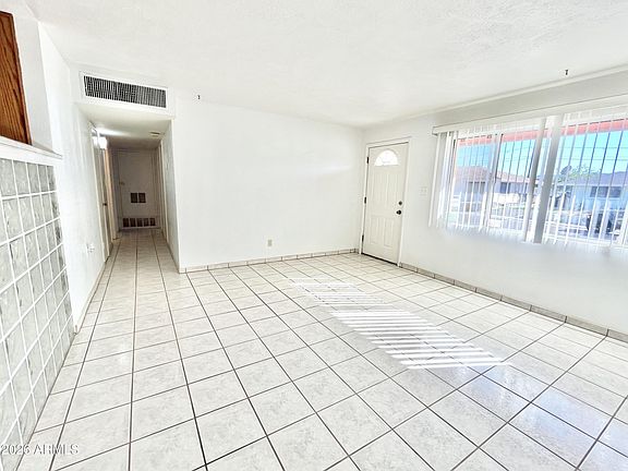 5th image of 342 W Danbury Road