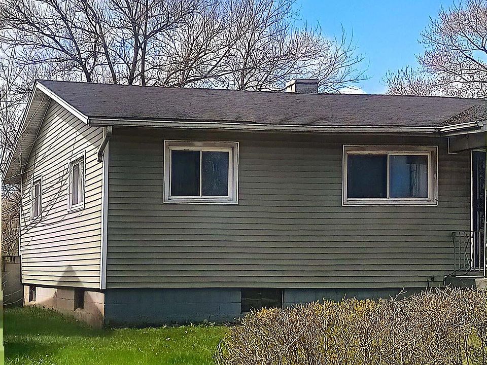 2nd image of 1724 Arthur St