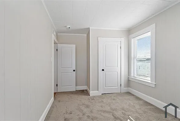 47 Walnut St #49F3 — Photo 20