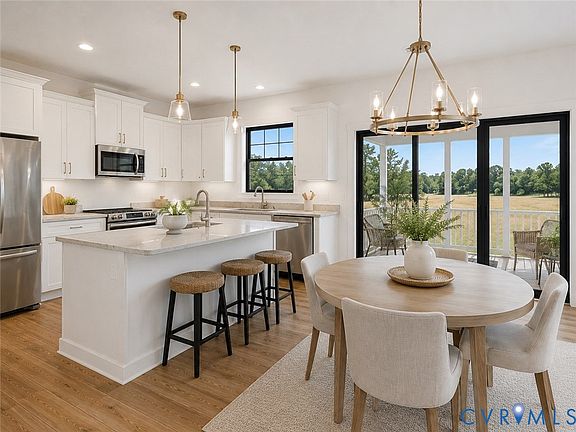 5th image of 73 Stoneham St