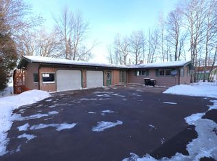 2110 Lake Shore Dr W, Ashland, WI 54806