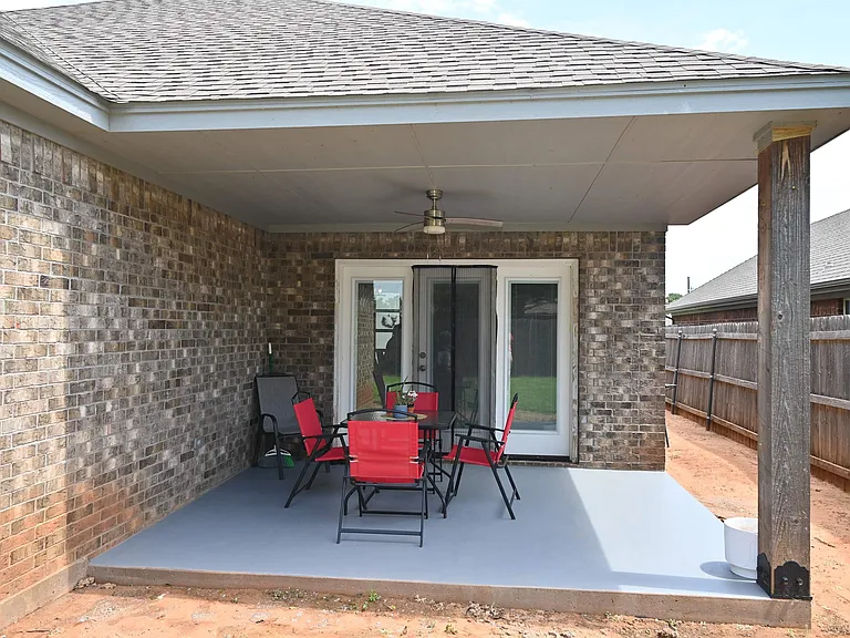 320 Mariners Way — Photo 31