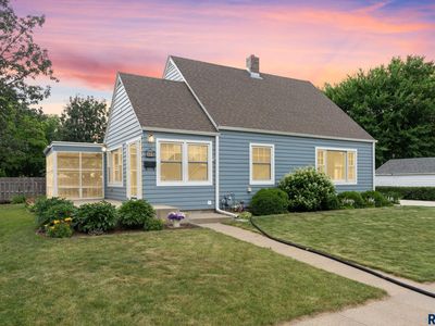305 N 6th St, Beresford, SD, 57004