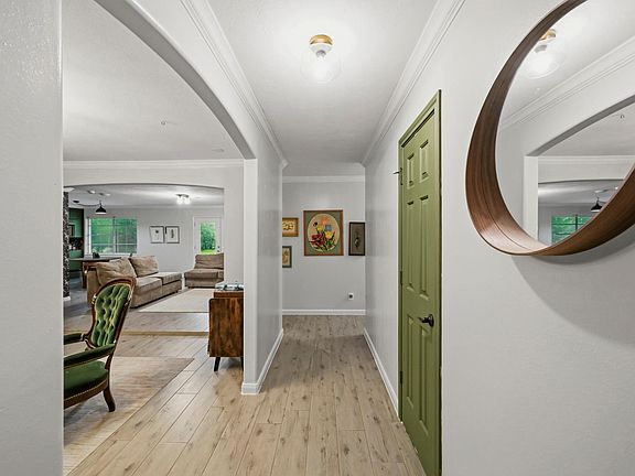 4th image of 15810 Acapulco Dr