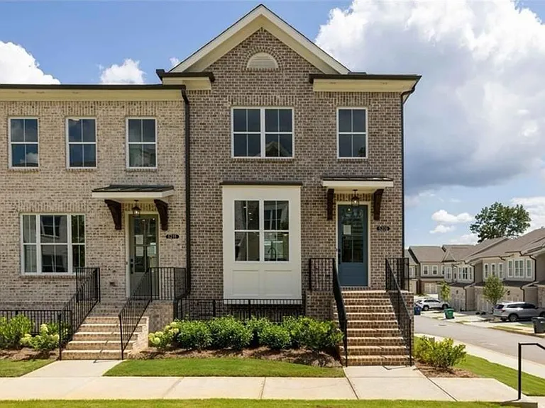 5209 Riden Ct — Photo 1