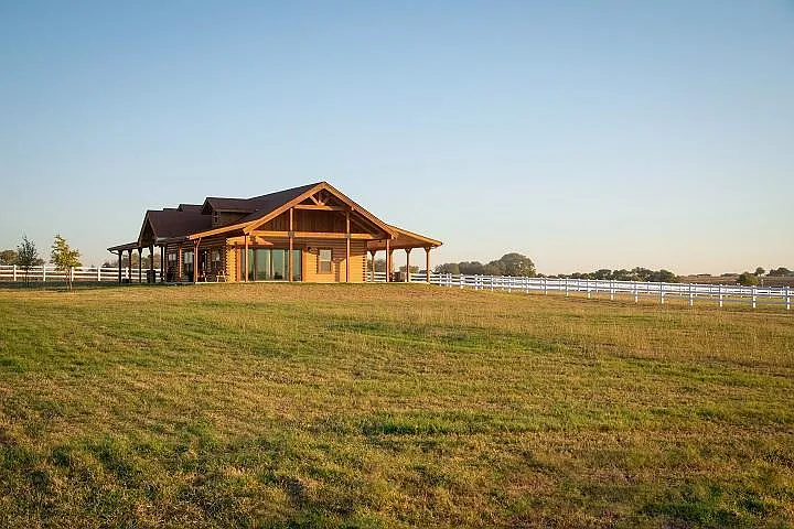 1101 County Road 140 — Photo 1