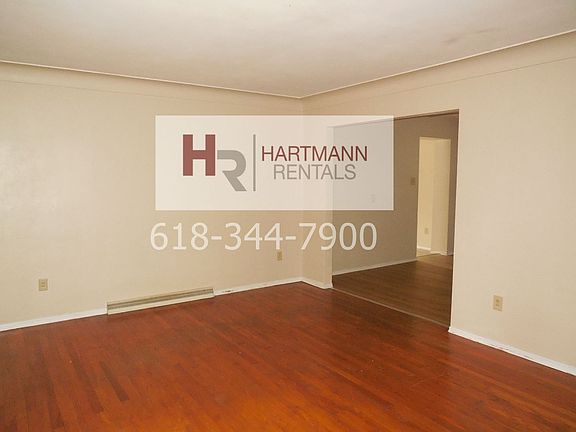 3rd image of 1302 Eileen St