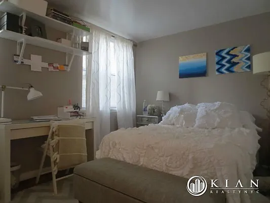 Rented by Kian Realty | media 13