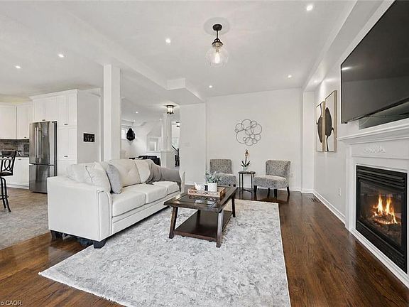 5th image of 7 Hardy St