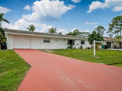 750 SE Academy Lane, Port Saint Lucie, FL, 34984