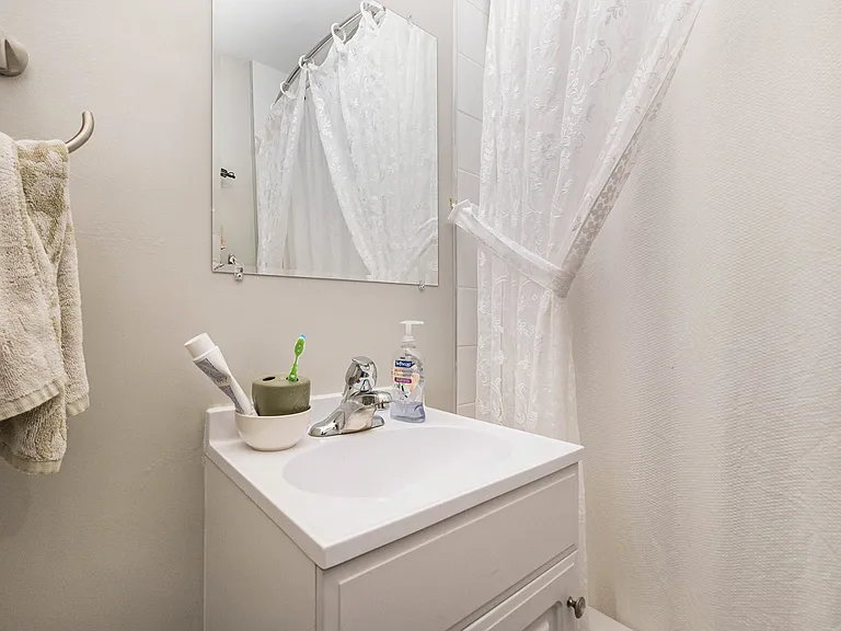 14 Scace Ave #18 — Photo 5