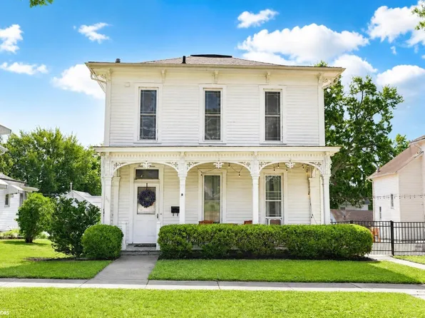 118 S Woodlawn Ave, Burlington, IA 52601