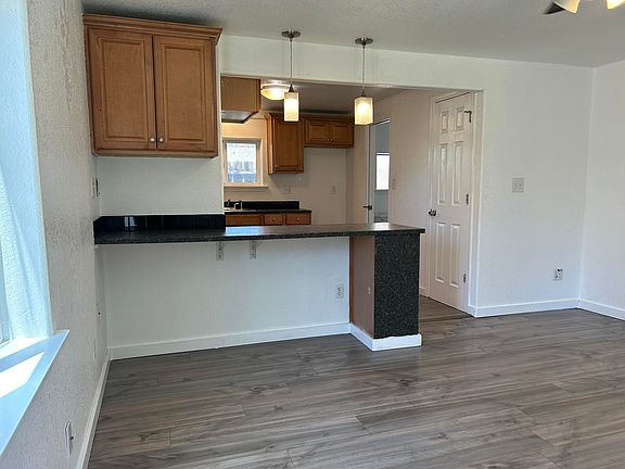5th image of 344 Stewart Ave