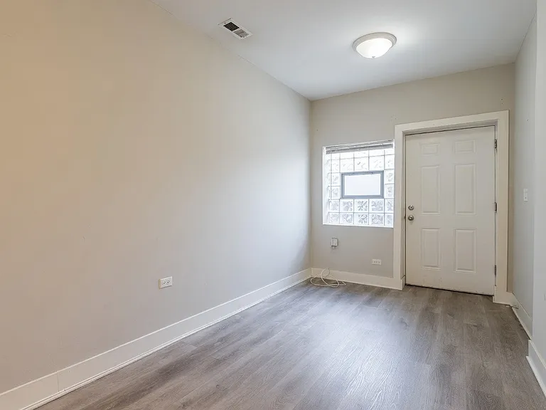 4006 N Bell Ave #1 — Photo 4