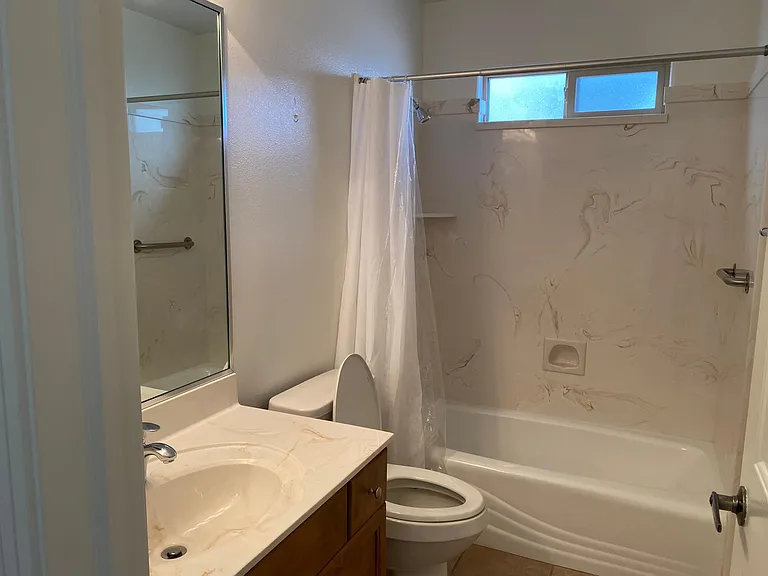 2167 W 1050 N — Photo 10