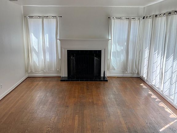 2nd image of 3425 52nd St