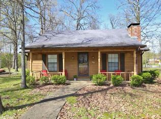 103 Rolling Oaks Dr, Maumelle, AR 72113