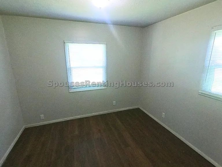 5126 Thrush Dr — Photo 12