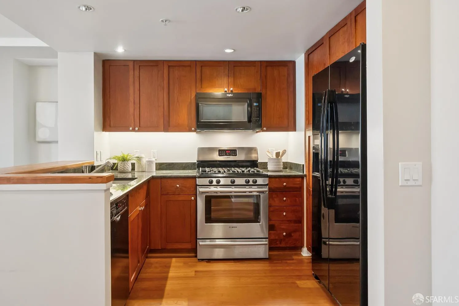 400 Beale St APT 609 - Photo 12